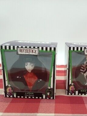Beetlejuice Vinyl Figure NIB Lydia And Beetlejuice Set